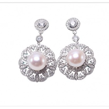 Çin White Flat Freshwater Pearl Dangling Earrings Shenzhen Factory üretici firma