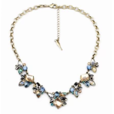 中国 Wholesale Bronze Alloy Colorful Crystal Short Chain Beads Necklace for Woman メーカー