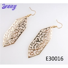 China dubai jewelry dangle indian handmade crochet hook gold earring manufacturer