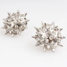 China silver rivet rhinestone punk men s stud earrings E30053 manufacturer