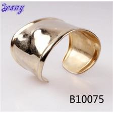 China statement gold plated baroque style brass cuff bracelet B10075 fabricante