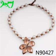 China vintage boutique fabric flower pearl pendant necklace N90427 manufacturer
