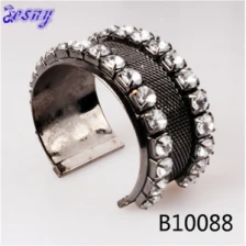 China vintage crystal bracelet twisted wire cuff bangle B10088 manufacturer