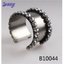 China vintage rhinestone stainless steel cuff bangle bracelet B10044 manufacturer