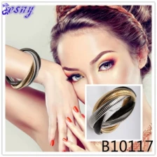 Cina wholesale expandable elastic handmade sexy dubai gold bangles produttore