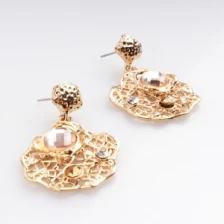 Çin wholesale jhumka gold pave animal diamond earrings E30065 üretici firma