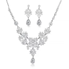 China Bridal ornament butterfly design big drop necklace earrings wedding accessories for women New Arrive Hersteller