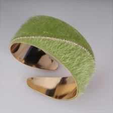 China Custom design high quality die copper gold rhodium plated bangle womens bracelets manufacturer