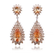 porcelana Personalizados pendientes al por mayor venta caliente retro vintage aleación cobre mujeres plata aretes de oro de circón corazón amor fabricante