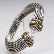 porcelana Accesorios de joyería de moda Pulsera únicos Regalos de aniversario de cumpleaños para mujeres Esposa de mamá fabricante