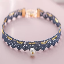 China High Quality Manufacturer Zinc Alloy Lace Necklace with Artificial pearls pendant Hersteller