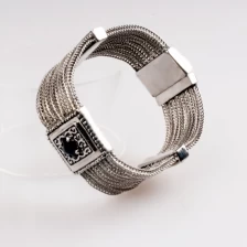 China High quality women fashion silver bangle rhodium silver plated jewelry handmade jewelry wholesale Silver charm bracelet manufacturer china manufacturer