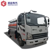 porcelana POCOS 5m3 pequeño proveedor de camiones petroleros en China fabricante