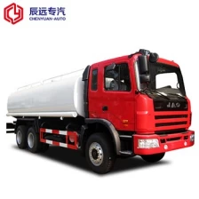 porcelana JAC 15000 litros de agua bowser 6x4 proveedor de camiones de rociadores de agua en China fabricante