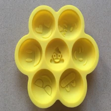 Китай 100% FDA Food Grade BPA Free Nonstick Silicone Emoji Cake Mold, Smiley Silicone Baking Pan производителя