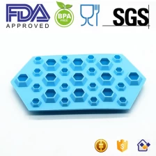 中国 27腔3D钻石宝石酷冰立方体巧克力肥​​皂盘模具硅胶派对制造商 制造商