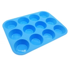 China Microwave Safe 12 Cups Silicone Muffin Pan Cupcake Baking Mold manufacturer