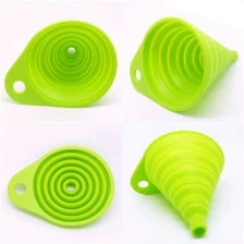 porcelana Nuevo diseño de alimentos de grado alimenticio plegable de silicona colorida embudo plegable embudo de alimentos de silicona fabricante