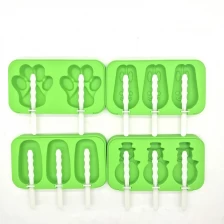 China Packs of 4 Reusable Ice Cream maker Snowman Silicone Ice Pop Mold FDA Silicone Popsicle Maker manufacturer