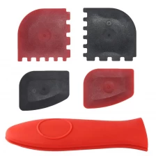 China Plastic Grill Pan Scraper Set Tool, Silicone Hot Handle Holder for Frying Pans manufacturer