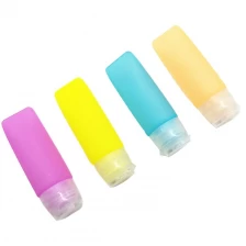 China Wholesale Mini Silicone Squeeze Hand Sanitizer Bottle 35ml 65ml travel pocket hand gel bottle fabricante