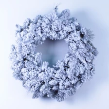 Chiny 24" wieniec PVC snowy do dekoracji świątecznych producent