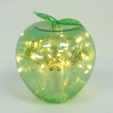 China Decorative Lighted Christmas Glass Ornament fabricante