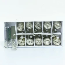 Cina Durable Decorative Lighted Glass Ball Ornaments produttore
