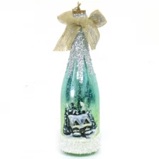 China Fashionable HIgh Quality Bottle Shape Lighted Ornament fabrikant
