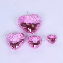 الصين New Type Popular Heart-shape Mirror Ball الصانع