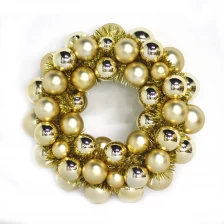 China Wholesale Hot Selling Xmas Ball Wreath manufacturer