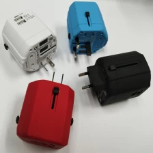 China Tudo em um conector de tomada múltipla Adaptador de energia de viagem Pasta universal Carregador móvel Carregador de viagem USB fabricante