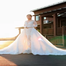 China 2019 mais recente projeto vestido de noiva vestido de noiva marfim vestido de noiva com trem destacável fabricante