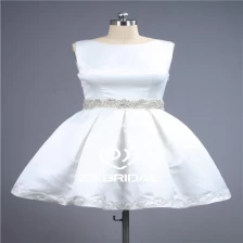 中国 缎布后背透视底部缝珠无袖短晚礼服 制造商