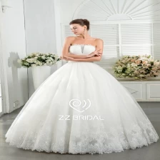 China ZZ nupcial 2017 strapless ruffled renda aplicada vestido de noiva de baile fabricante