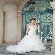 Chine ZZ mariée 2017 Sweetheart encolure perlée et froissé robe de mariée sirène fabricant