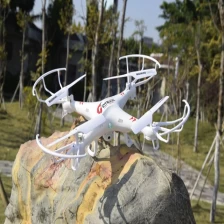 Chine 2.4G 4CH RC Quadcopter AVEC 6 AXIS GYRO & CAMERA 2.0MP fabricant