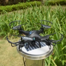 China New Wifi Drone 2.4G 4-Axis RC Quadcopter With Light Wifi Control Quadcopter manufacturer