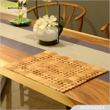 चीन Teak wood door design  mat for bathing safety IWS53201 उत्पादक