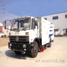 Chine 4 * 2 6CBM 140kw dongfeng marque route balayant le véhicule à vendre fabricant