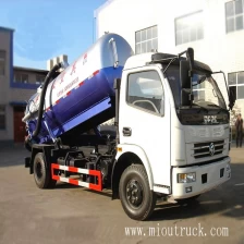 الصين 6CBM 4 4 * 2 طن شاحنة شفط مياه الصرف الصحي مع السلطة 91KW الصانع