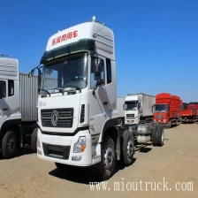 China DFCV Tianlong 245hp 6 * 2 9.6m DFL5253XXYAX1B van caminhão chassi fabricante