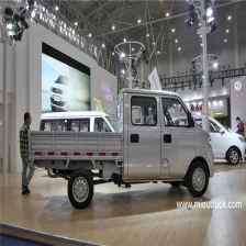 Chine Dongfeng 1.5L 117hp gasoline Double row small trucks fabricant