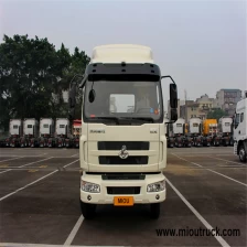 중국 Dongfeng Chenglong M3 트랙터 190hp 4 x 2 트럭 제조업체