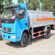 중국 동풍 Duolika EQ5070GJYG 140HP 4 * 2 refuling 유조선 트럭 제조업체