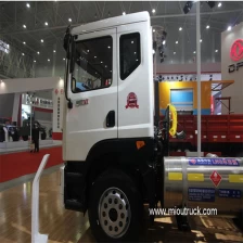 China Dongfeng Shenyu Yu Long heavy truck 260 horsepower 4X2LNG tractor truck manufacturer
