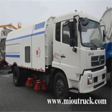 China dongfeng 4x2 6 ton rated weight 7m³ street sweeper truck manufacturer