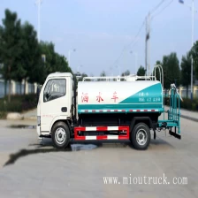 중국 작은 물 유조선 트럭 5 톤 덤프 트럭 3.5CBM 물 유조선 트럭 급수 제조업체