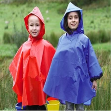 China Children Disposable Soft PVC Material Regenmantel manufacturer