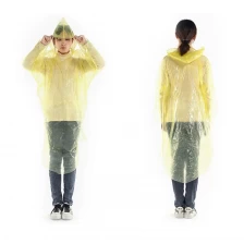 China Easy to Carry Disposable PE Raincoat manufacturer